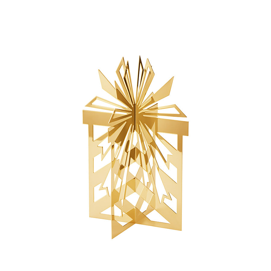 Elegant julepynt fra Georg Jensen, gullbelagt design formet som en stilisert gave med utsmykkete detaljer og imponerende sløyfe, 14 cm høy.