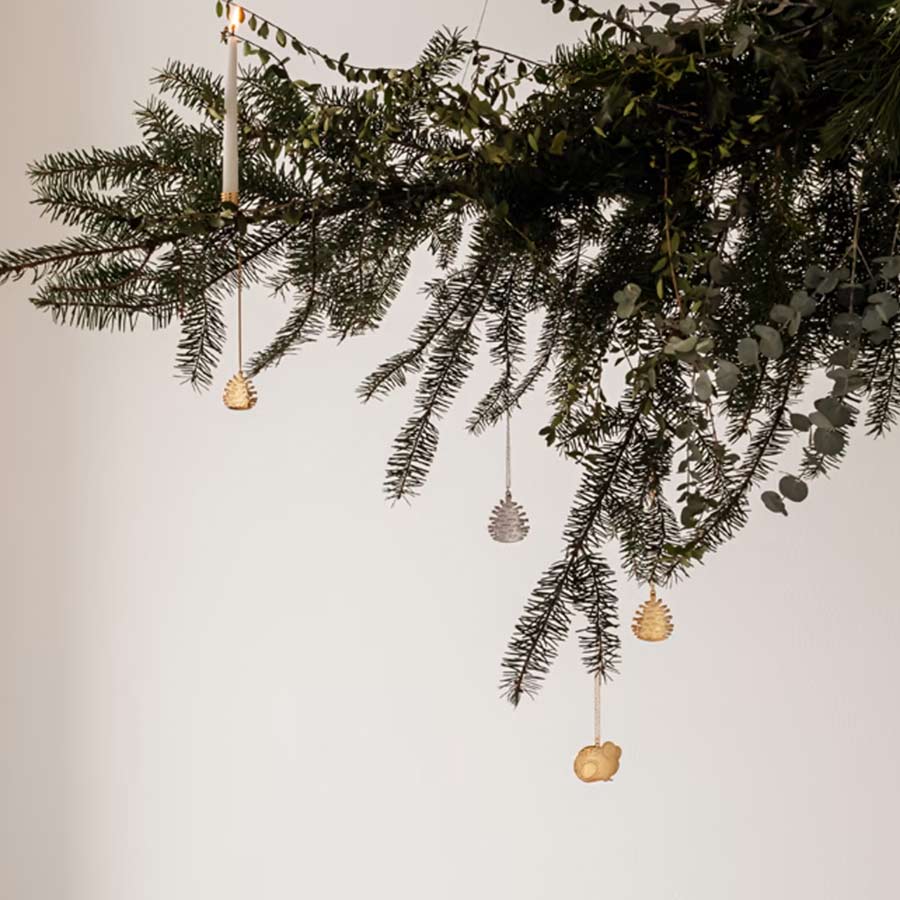 Georg Jensen Julepynt 2023 Juleornament Kongle 18kt Gullbelagt