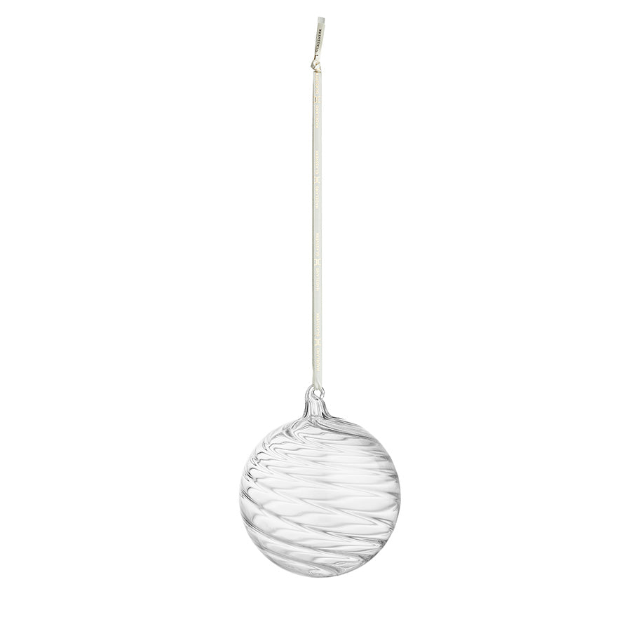 Klar glasskule med optikkmønster fra Hadeland Glassverk, 12 cm, henger i et silkebånd