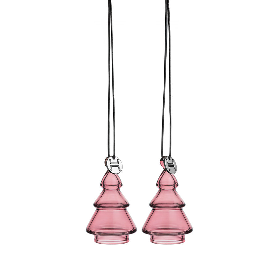 To rosa gran hengepynt fra Hadeland Glassverk, perfekt for juledekorasjon med moderne design og feminint preg.