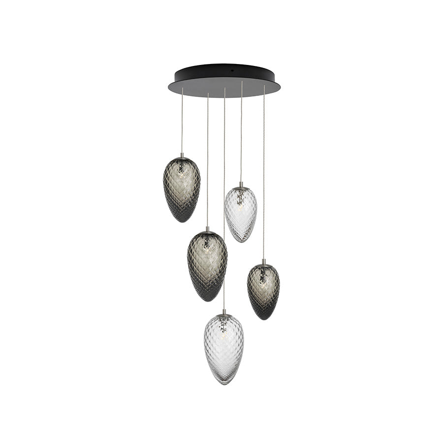 Eksklusiv taklampe med fem håndblåste krystallkongler i røkgrå og klart glass, perfekt for stuen eller spisebordet.