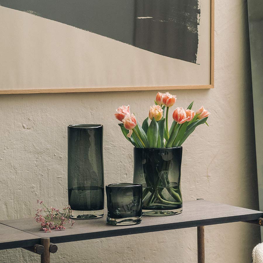 Hadeland Glassverk Sine Tulipanvase 20,5x16cm Røkgrå