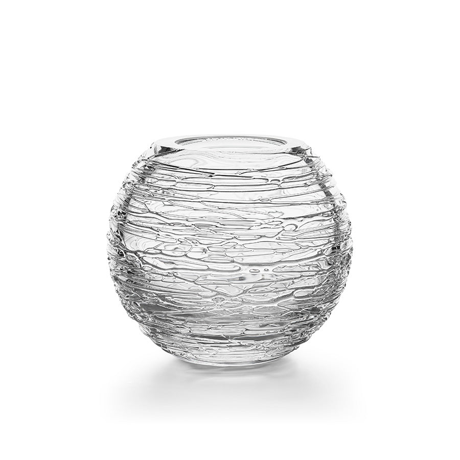 Hadeland Glassverk lyslykt i krystallklart glass med intrikat mønster, perfekt for å skape stemning.