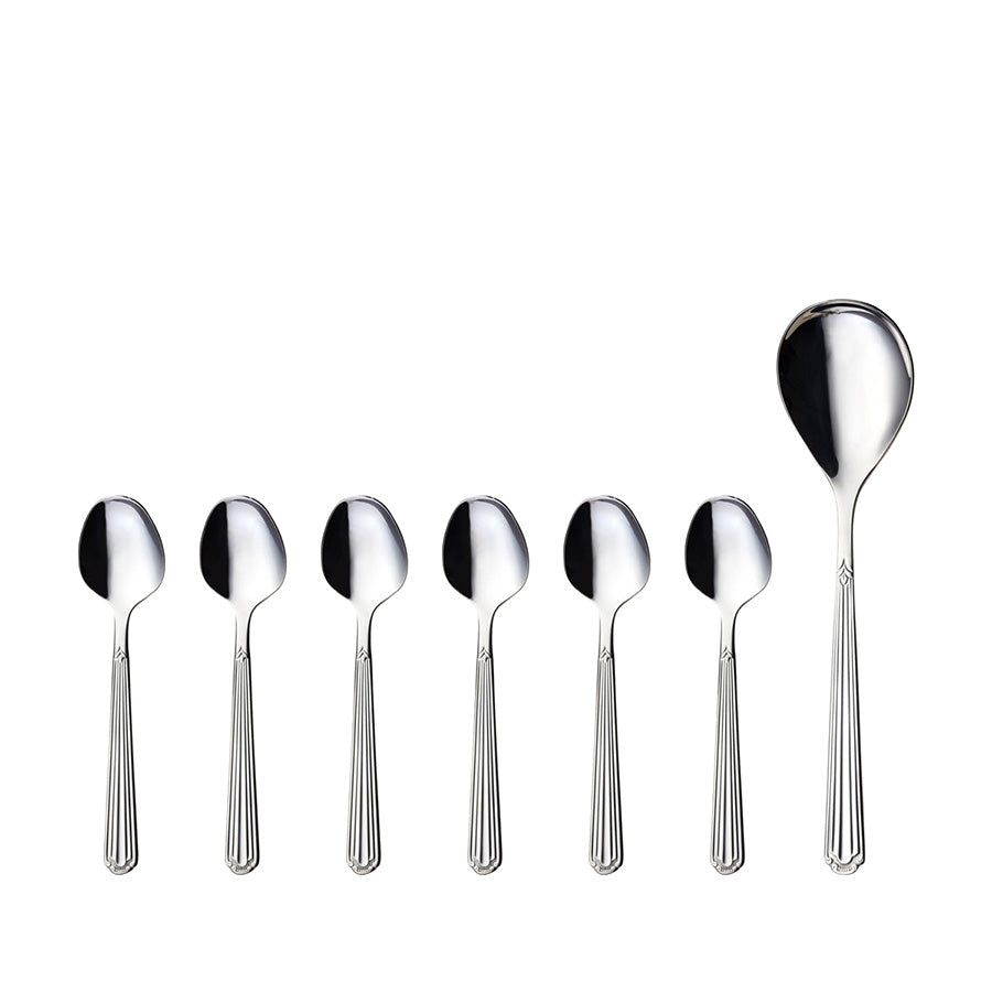 Renessanse dessertsett med seks dessertskjeer og en serveringsskje i polert 18/10 rustfritt stål.