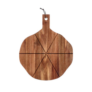 Holm Pizzaskjærebrett m/Spor 44x36x1,9cm Akasietre - funksjonelt pizzaskjærebrett med glatt bakside, perfekt også til tapas og ost, laget av bærekraftig akasietre.