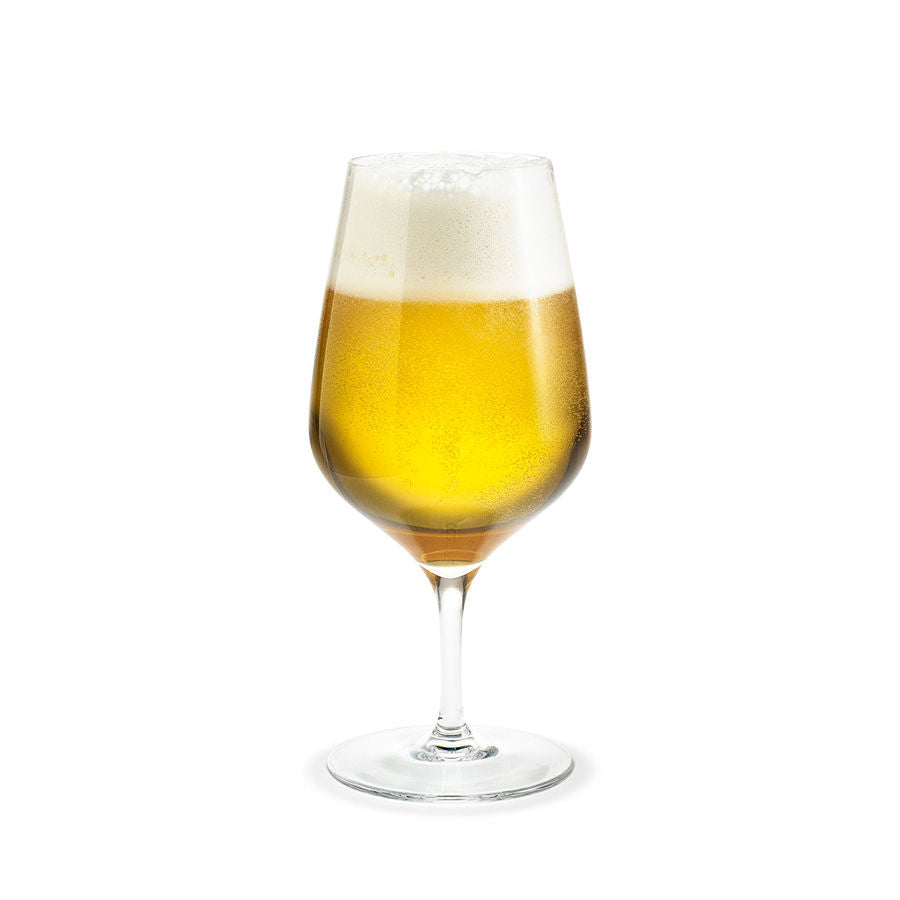 Holmegaard Cabernet ølglass 64cl med gyllen øl og skum, perfekt for å nyte smakfulle ølsorter.
