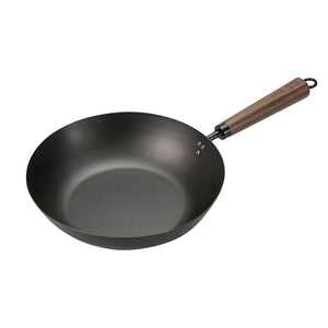 Antei Kazan wokpanner laget i karbonstål, 28cm, med vakkert valnøtthåndtak.