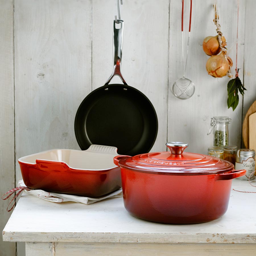 Le Creuset Støpejernsgryte 4,2L/24cm Cerise