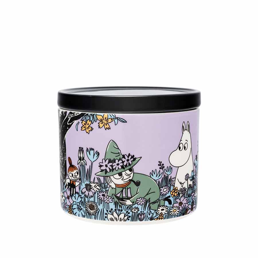 Mummi krukke med dekorative figurer av Snusmumrikken, Mummitrollet og Lille My, ideell som oppbevaringsboks på kjøkkenet.