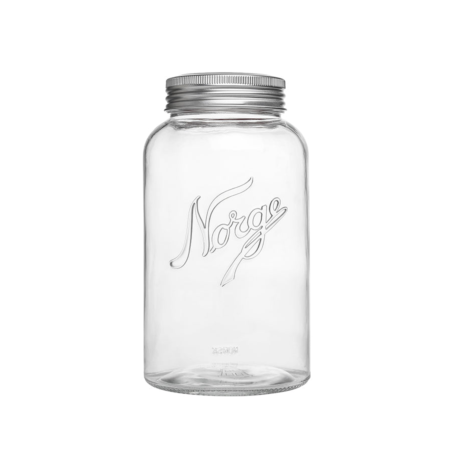Norgesglasset Norgesglass med skrulokk 2L. Klar glasskrukke med klassisk Norge-logo, ideell for oppbevaring av matvarer. Perfekt til kjøkkenprosjekter.