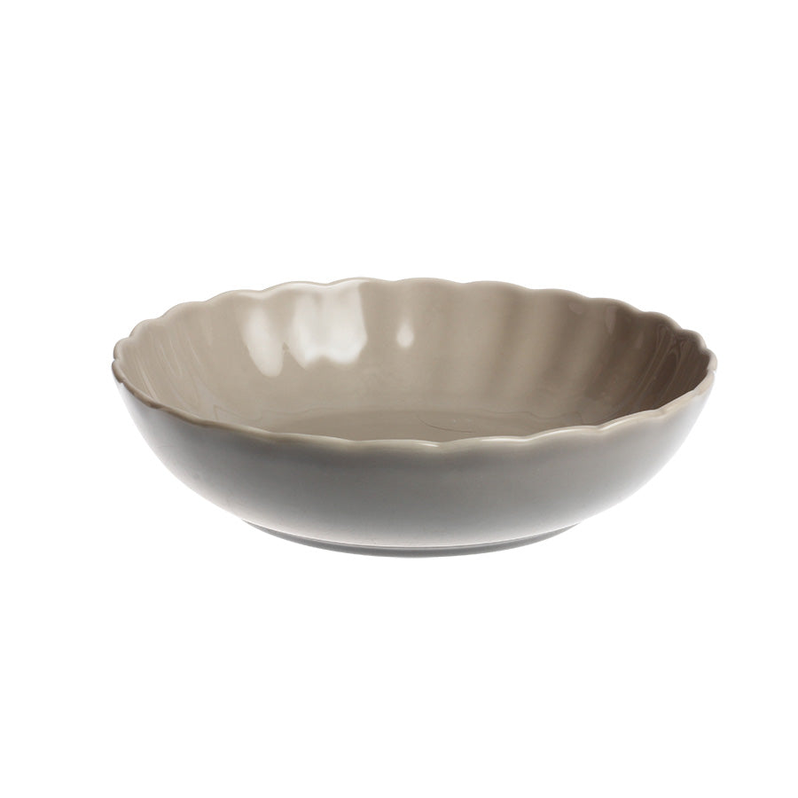 Profilbilde av Nova Lilly dyp tallerken 20cm i grått, med dekorativ bølgekant, designet for ovn og oppvaskmaskin.