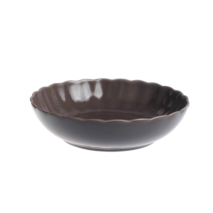 Nova Lilly dyp tallerken 20cm plomme - profilbilde av tallerkenen som viser dens bølgete form, ideell for servering av pastasalater.