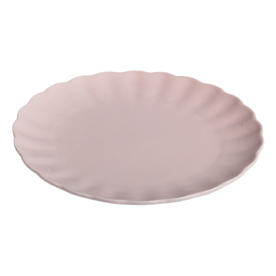 Nova Lilly tallerken i dus rosa med bølgete kant, 26 cm, perfekt til middag eller elegante anledninger.
