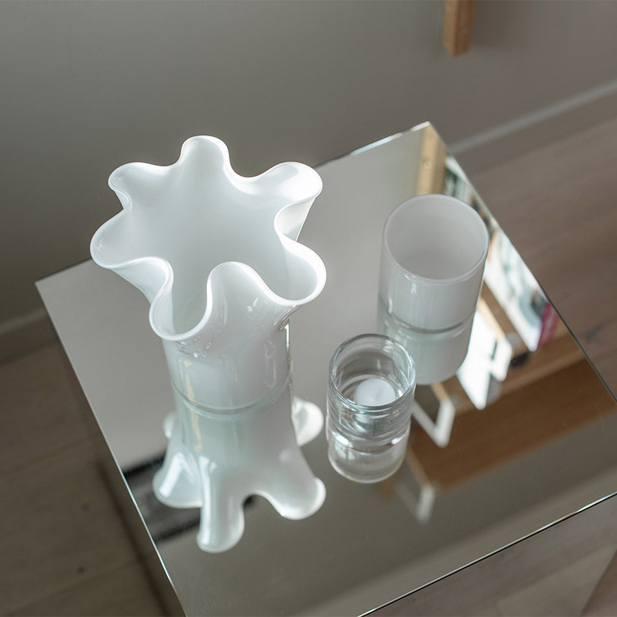 Nova Bold Tulipanvase 25cm Hvit