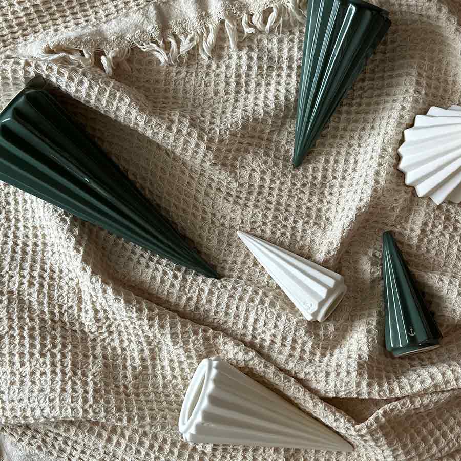 Porsgrunds Porselænsfabrik Nordic Winter Juletre Hvit 11cm