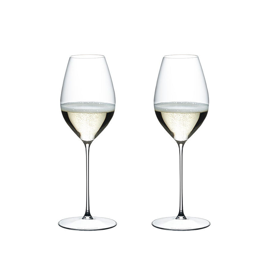 Riedel Superleggero champagneglass - elegant design med tynn krystall, perfekt for servering av champagne og musserende viner. Settet inneholder to glass.