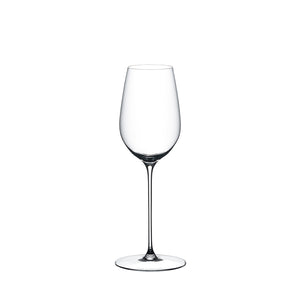 Riedel Superleggero allroundglass for vin uten innhold, elegant design med tynn krystall og høy stilk, ideelt for både hvit- og rødvin.
