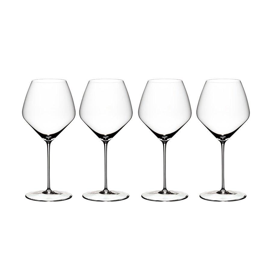 Riedel Veloce vinglass i en elegant 4-pakning, perfekte for å nyte syrefriske rødviner.