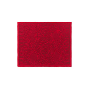 En enkelt bordbrikke i rødt fra Royal Copenhagen, utsmykket med klassiske julemotiver. Perfekt for å skape en festlig atmosfære på julebordet.