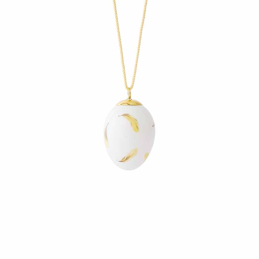 Royal Copenhagen Vårkolleksjon 2025 dekorativt egg med gule pirolfjær, 6 cm, hengende design.