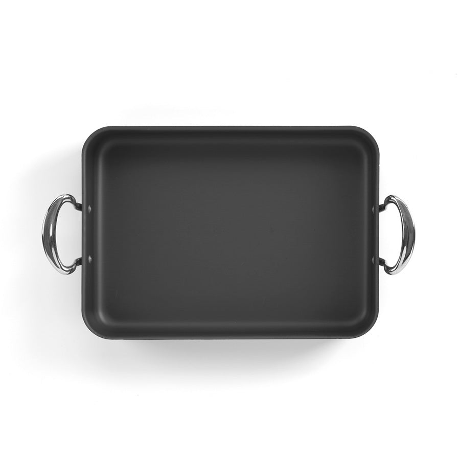 Overhead bilde av Samuel Groves stekeform 28x18cm, viser den romslige og elegante designen, ideell for baking.