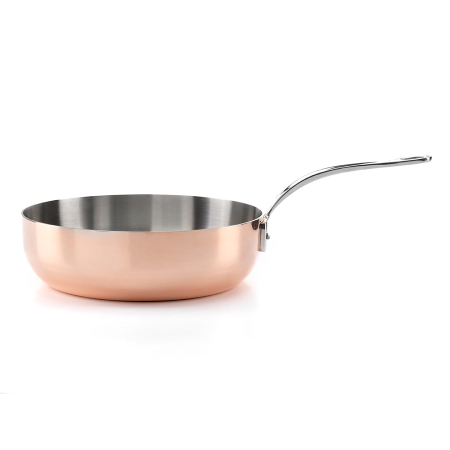 Klassisk kobber sauteuse fra Samuel Groves, designet for effektiv varmefordeling og perfekt til servering.