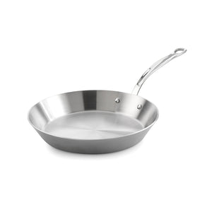 Samuel Groves rustfri stålpanne 28 cm med polert overflate og stillegrep, ideell for tilberedning av kjøtt, fugl og grønnsaker.
