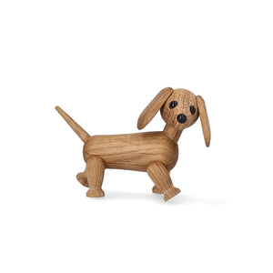 Spring Copenhagen chico – håndlaget trefigur av eik som liten hund med ører og hale