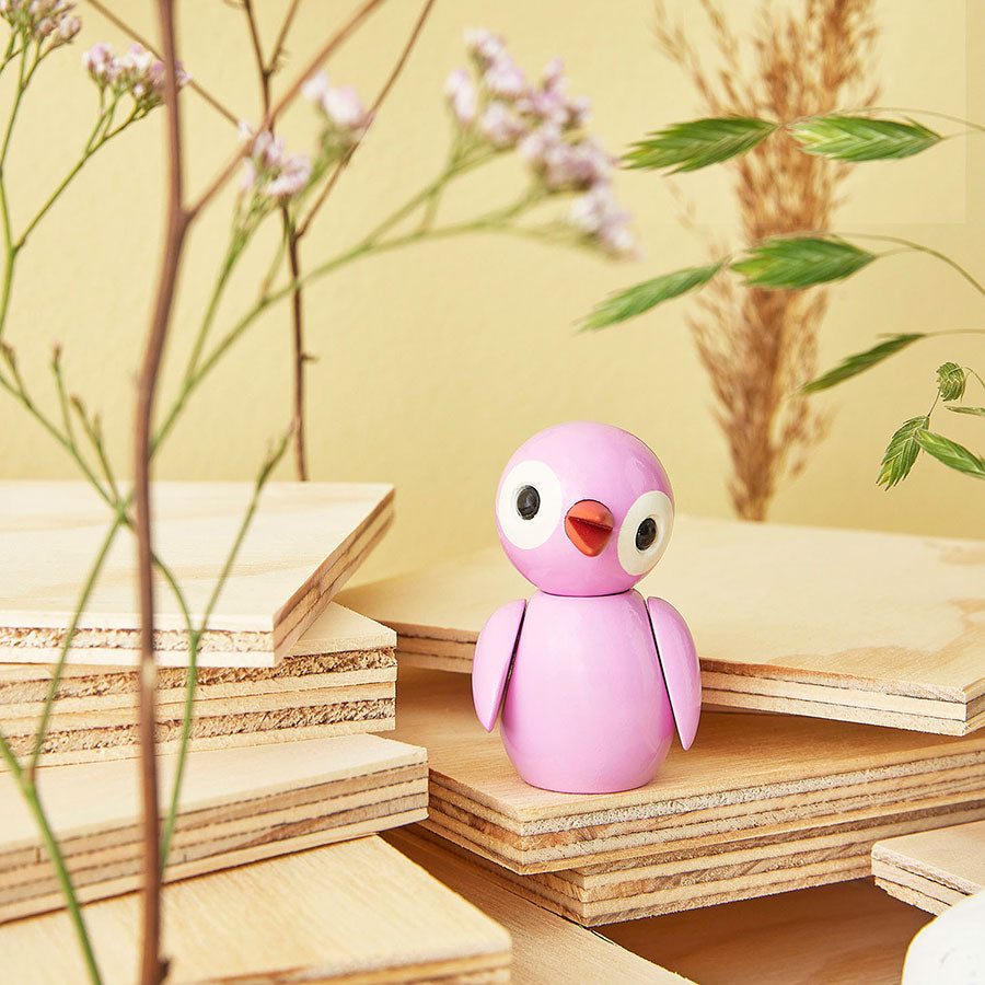 Spring Copenhagen Wooden Figures Powerful Pink Fuglefigur i Tre