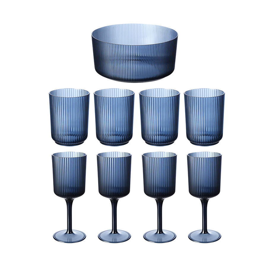 Seasons Sommerkolleksjon sett med marineblå akrylvinglass, drikkeglass og salatbolle i stilrent rillet design, perfekt for utebruk.