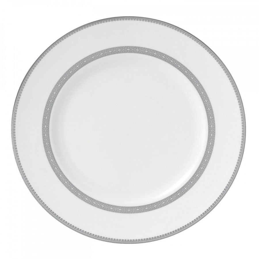 Wedgwood Vera Wang Lace Tallerken 27cm, elegant middagstallerken i benporselen med romantisk 'lace'-mønster og platinakant, perfekt for middager.