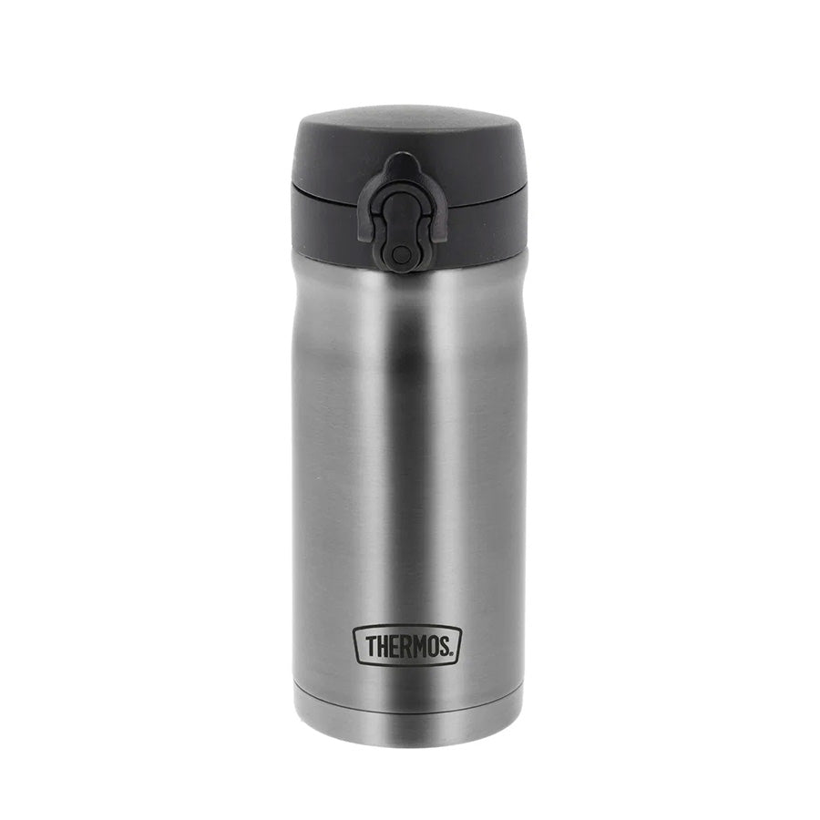 Bilde av en rustfri stål Termokopp fra Thermos med kompakt design, perfekt for å holde drinker varme i opptil 9 timer.