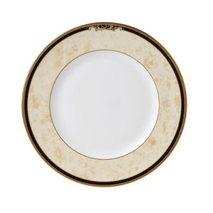 Wedgwood Cornucopia Tallerken 27cm - luksuriøs tallerken med et unikt design inspirert av overflødighetshornet, perfekt for middager og festlige anledninger.